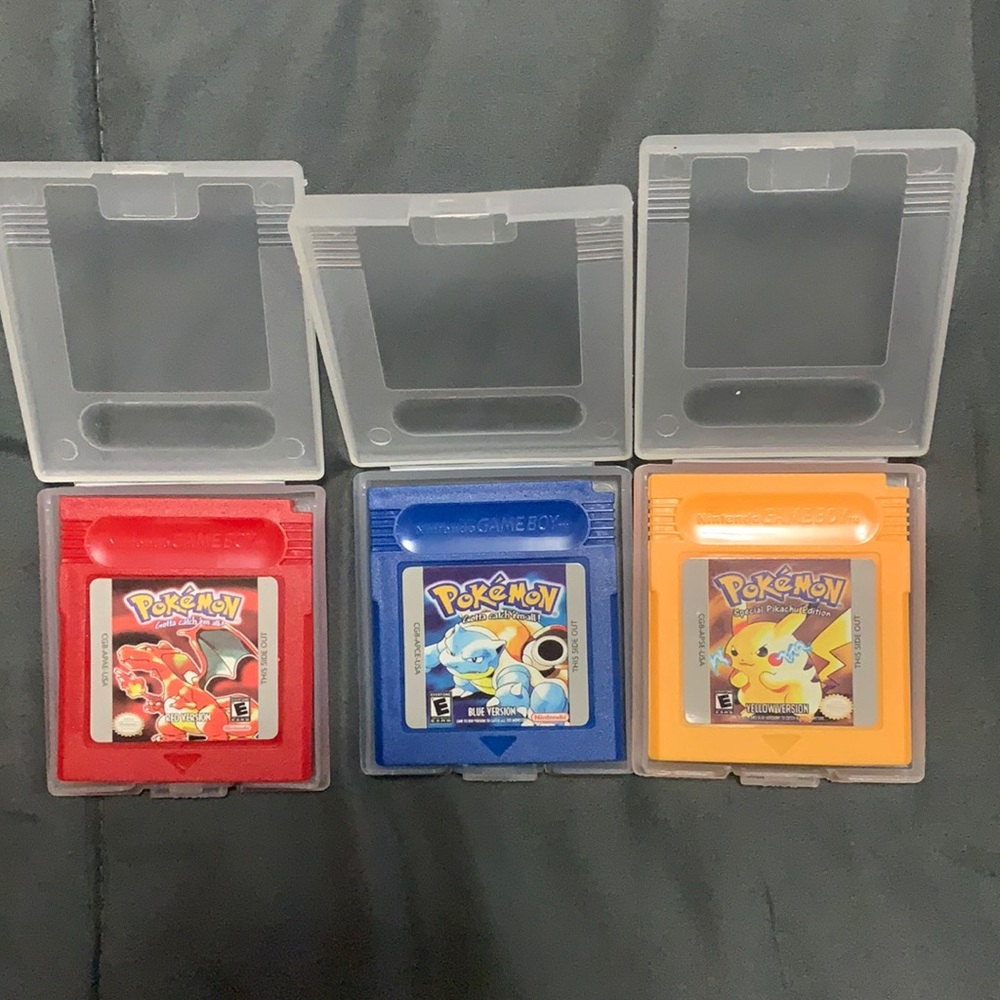 Pokémon Red Blue & Yellow. Nintendo Gameboy Version. Must Go!!!